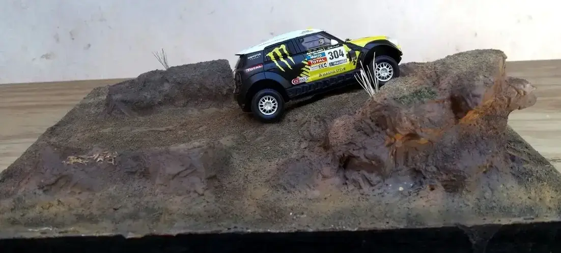 maquetas armadas MINI ALL4 RACING (2014) DAKAR (DIORAMA)