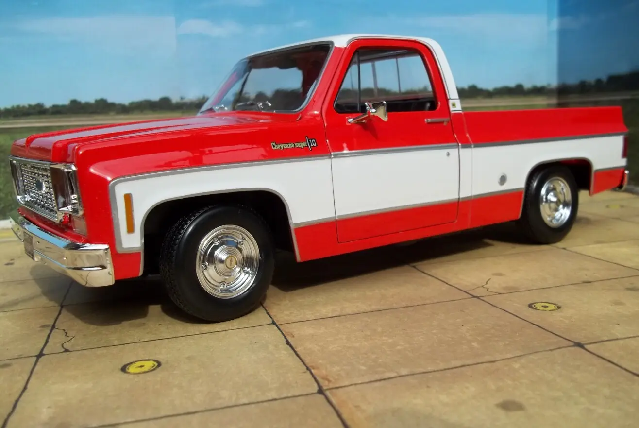 Chevrolet c10 maquetas-armadas.com