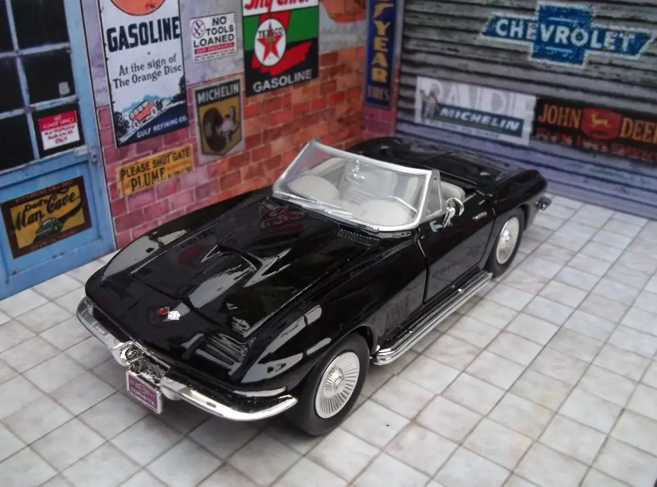 CHEVROLET CORVETTE 1967 maquetas-armadas.com