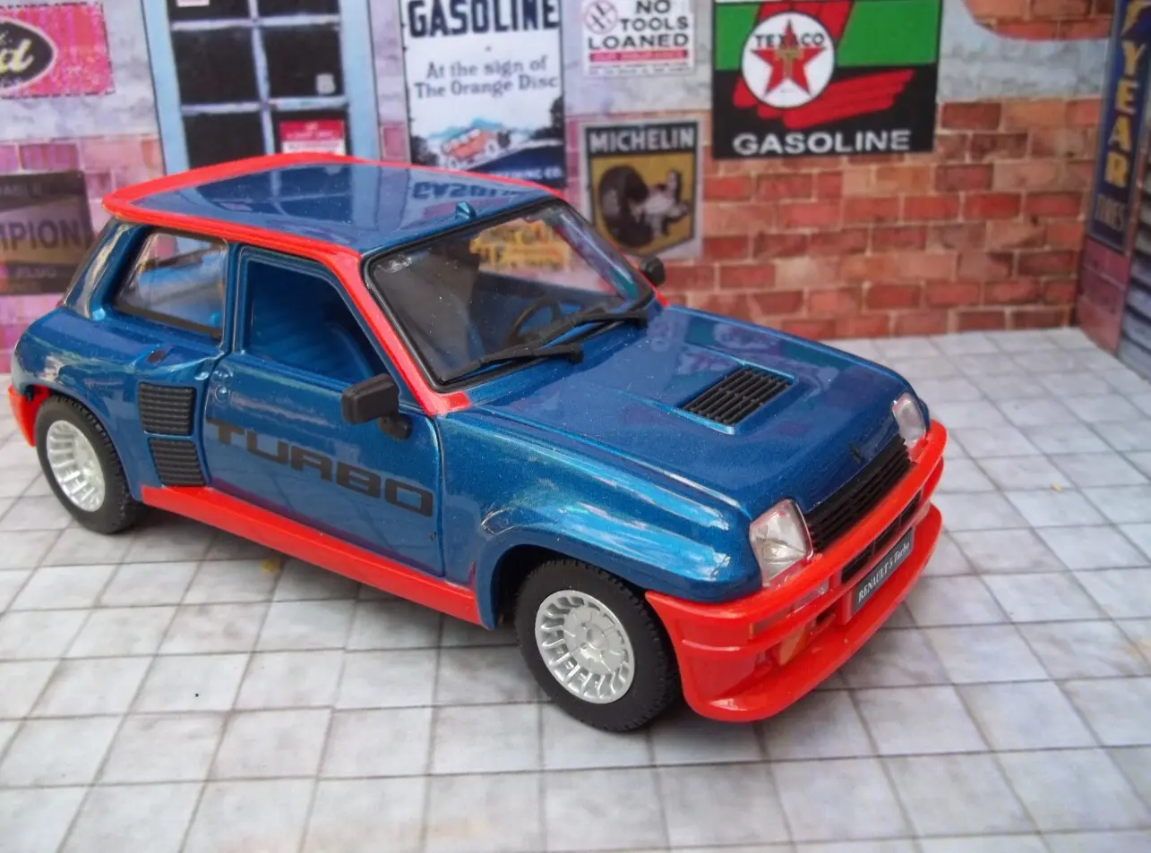 Renault 5 Turbo maquetas-armadas.com